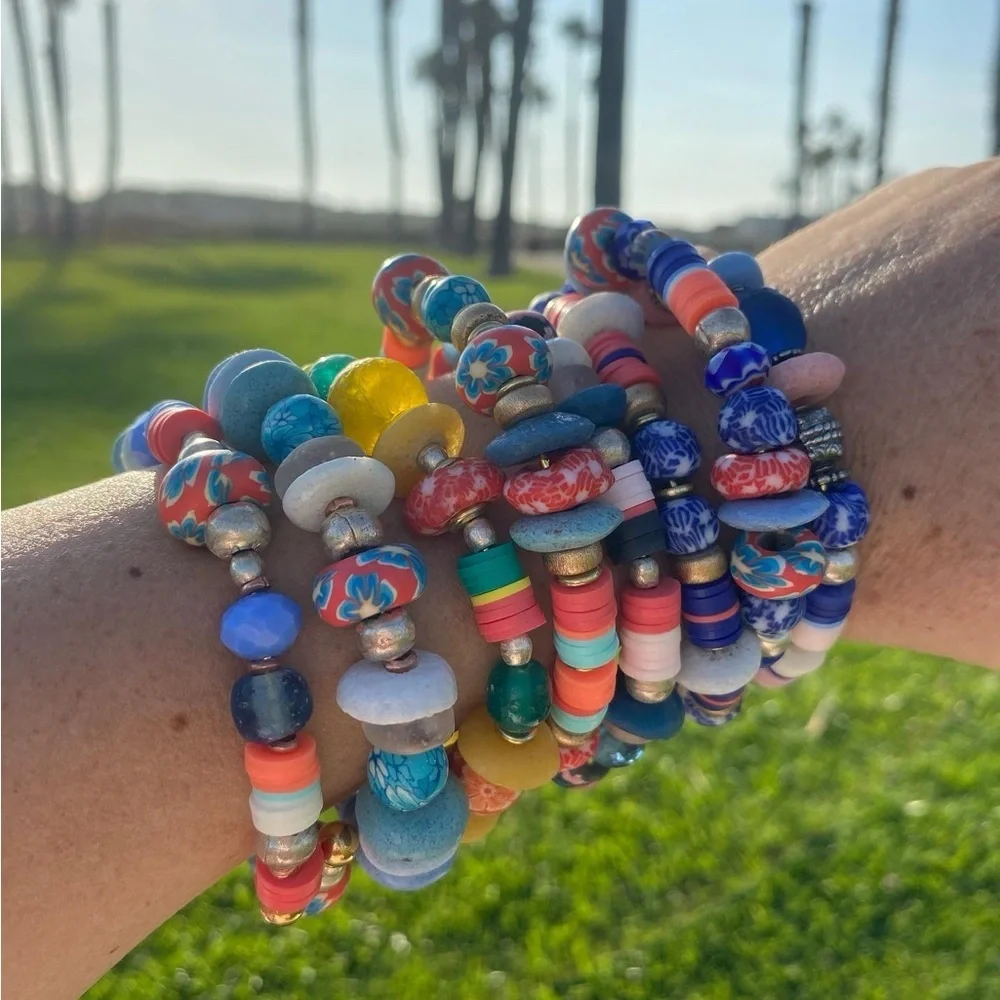 2 piece Handmade bracelet set stack,African glass beads Blue, turquoise,… - Picture 7 of 16